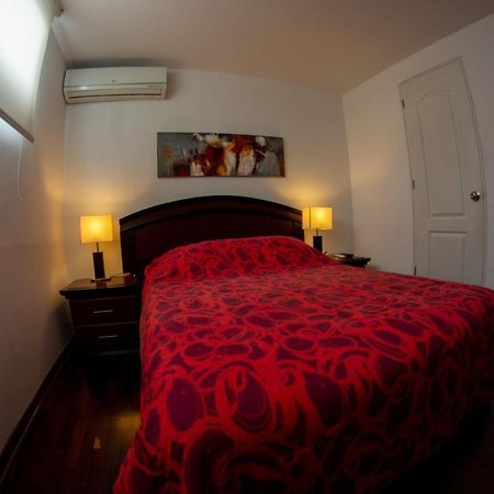 Bed & Breakfast - La Casa De Ceci Lima Exteriér fotografie
