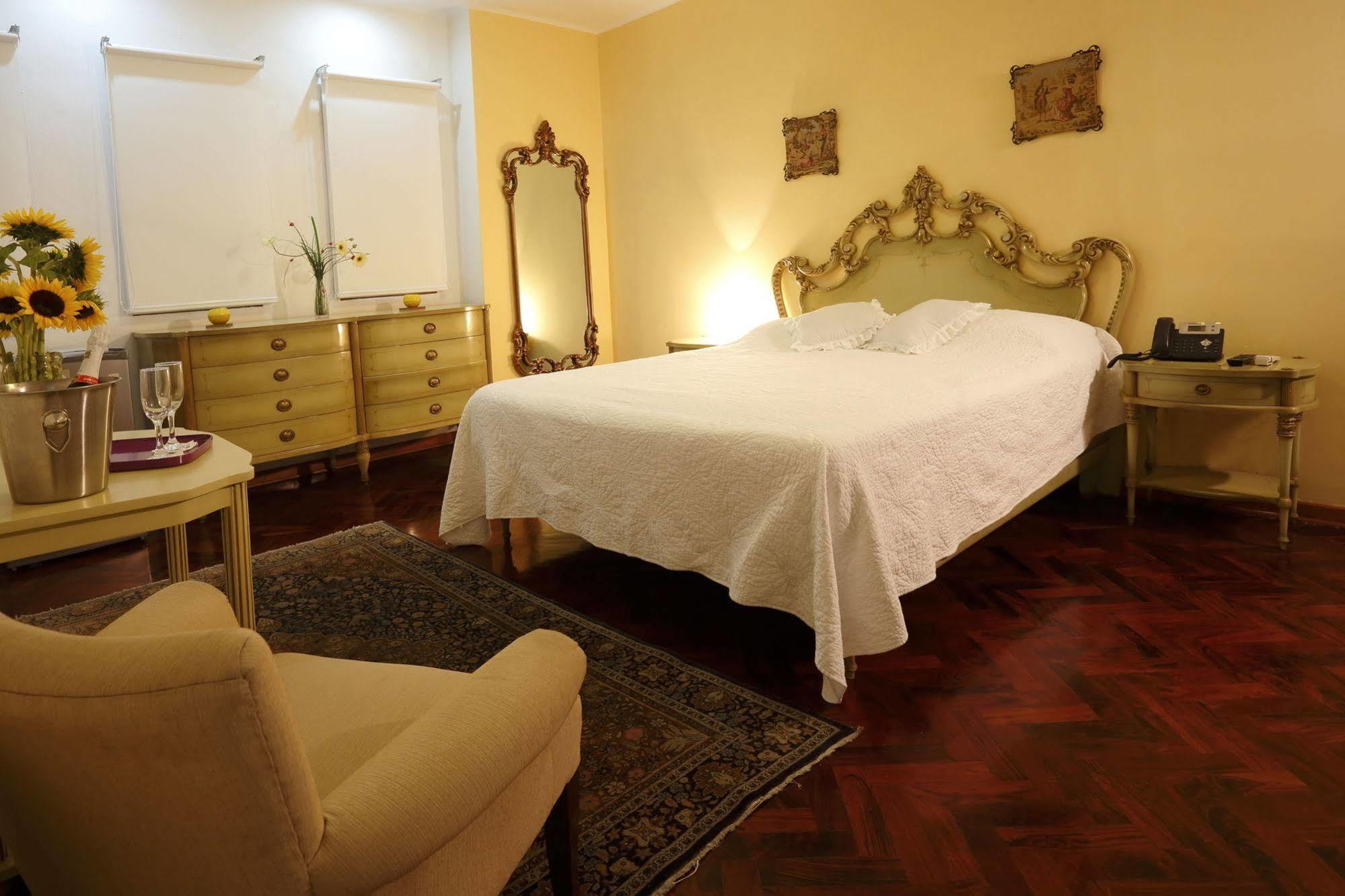 Bed & Breakfast - La Casa De Ceci Lima Exteriér fotografie