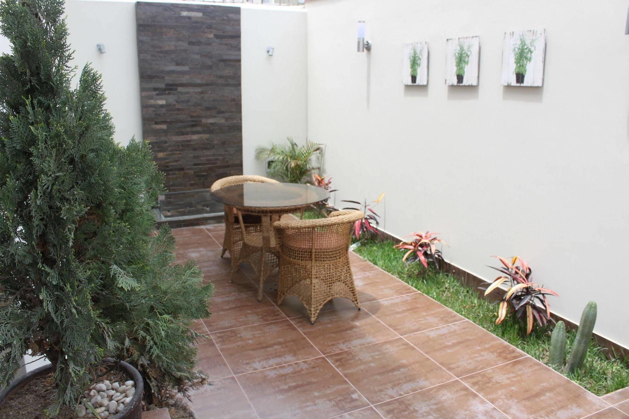 Bed & Breakfast - La Casa De Ceci Lima Exteriér fotografie